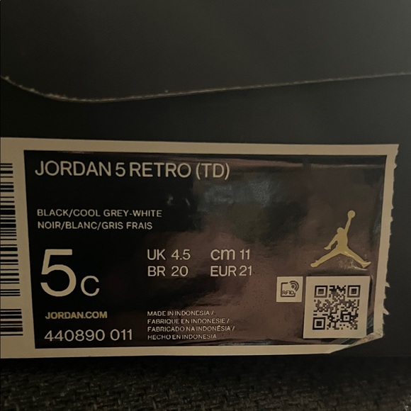 Jordan 5 Retro - Picture 2 of 4